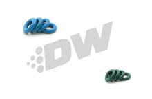 Load image into Gallery viewer, DeatschWerks 85-04 Mustang GT, Corvette LS1, Firebird 95lb/hr fuel injector set of 8 for 8-cylinder engines.